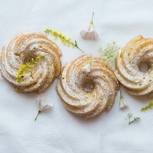 Recipe: Apple Chamomile Yogurt Tea Cake