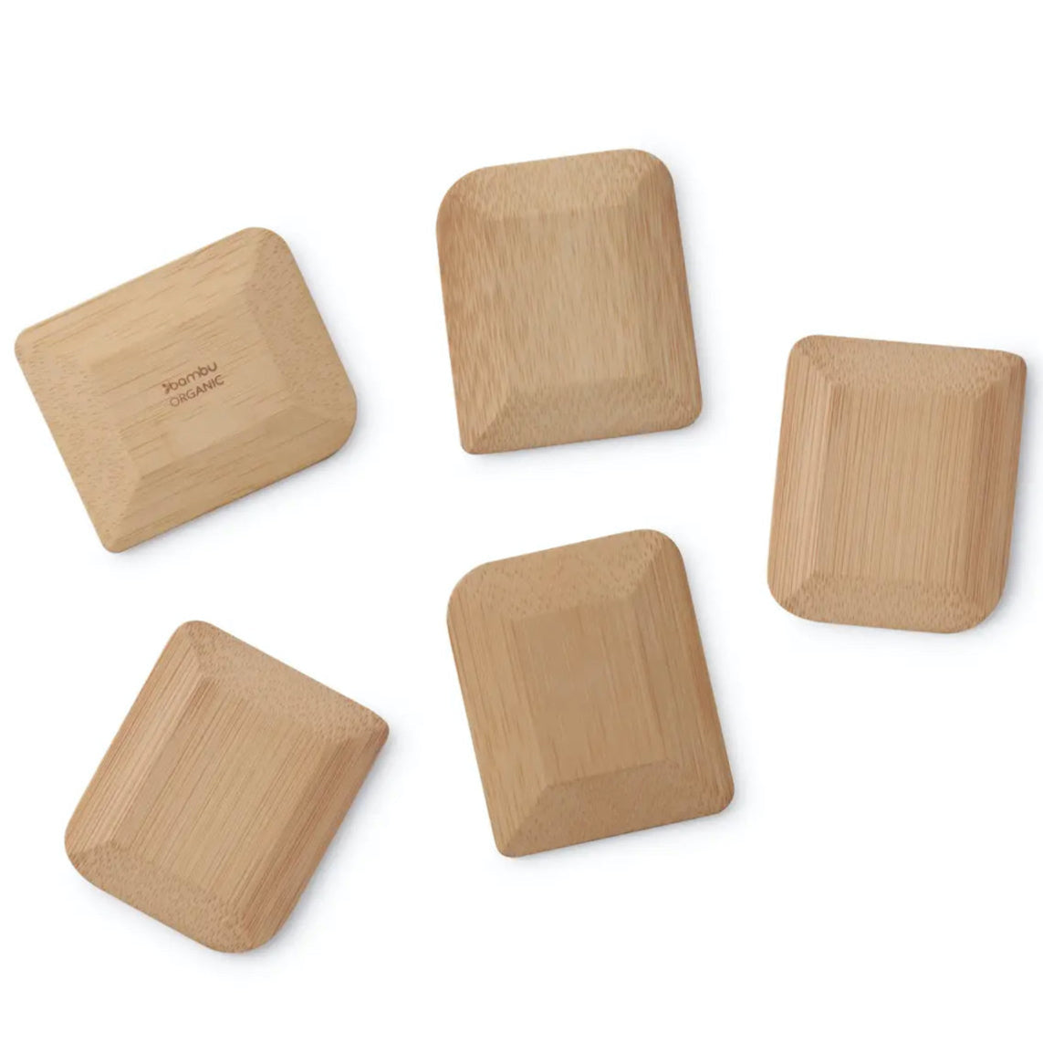 Five rounded square pieces of bamboo, one which says "bambu ORGANIC"